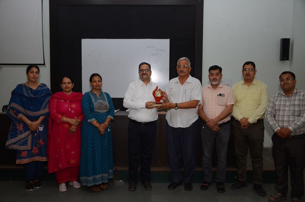 पर्यावरण विषय पर व्याख्यान